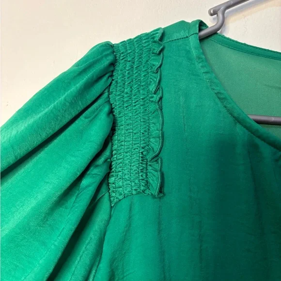 JODIFL Green Flutter Sleeve Blouse with Tie Front - Picture 4 of 5